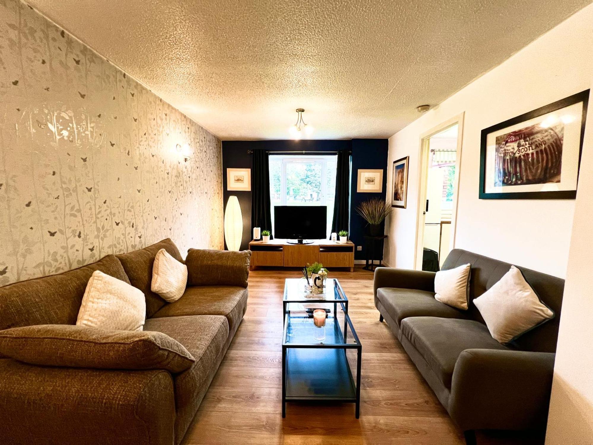 Ground Floor Flat With Free Parking & Wifi Apartment Глазгоу Екстериор снимка