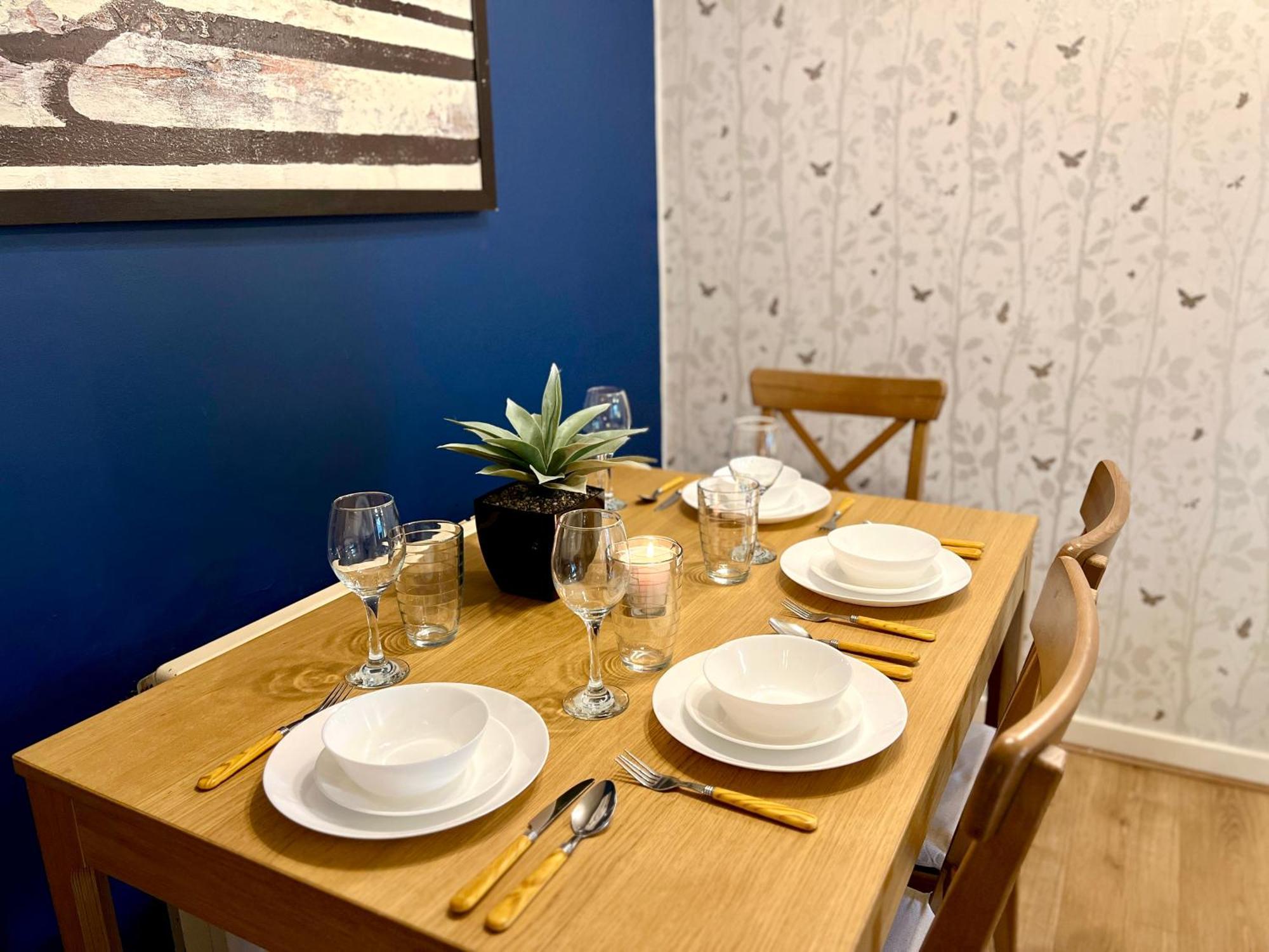 Ground Floor Flat With Free Parking & Wifi Apartment Глазгоу Екстериор снимка