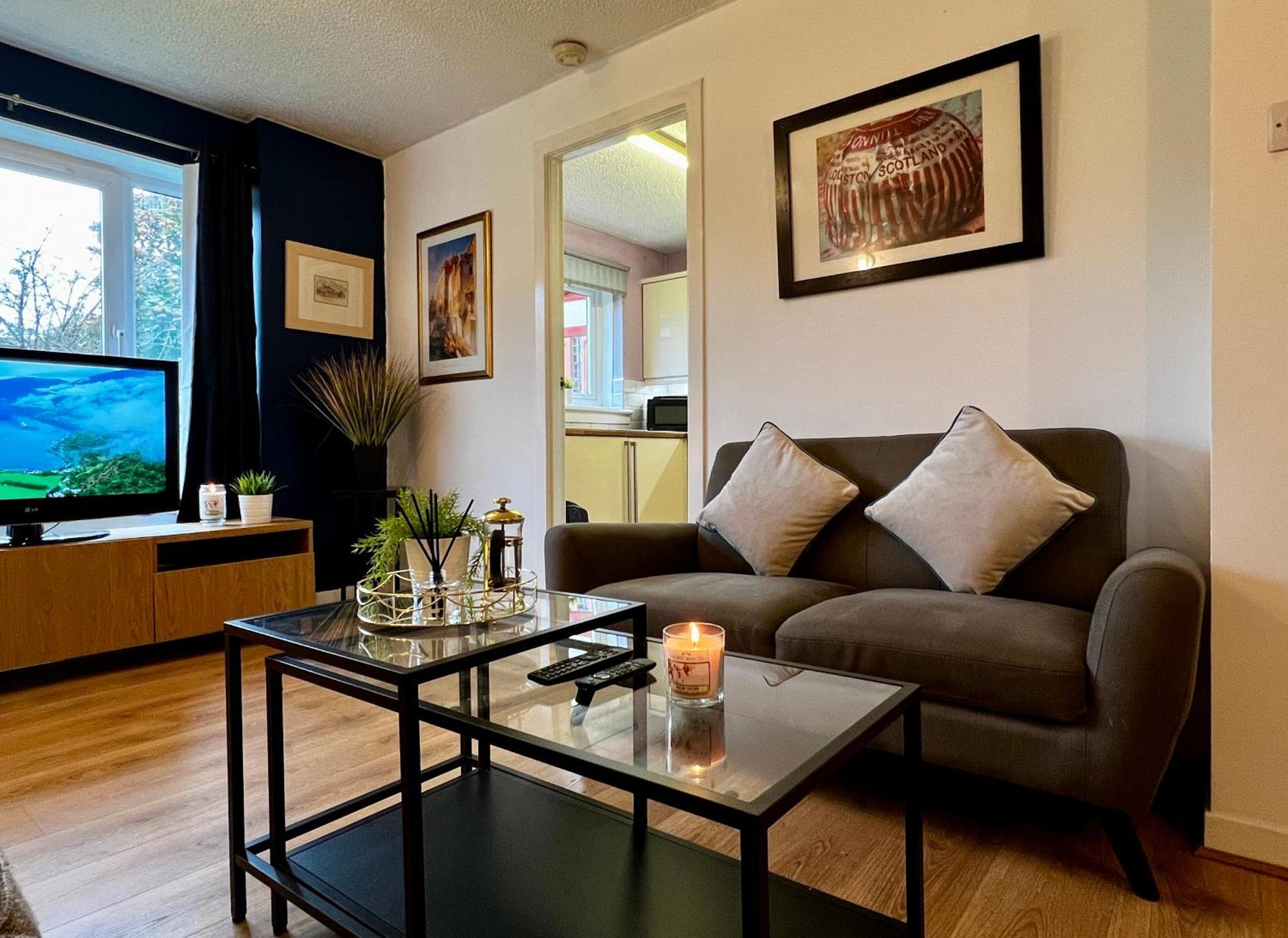 Ground Floor Flat With Free Parking & Wifi Apartment Глазгоу Екстериор снимка